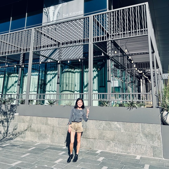 Meet your posher - Picture 1 of 1